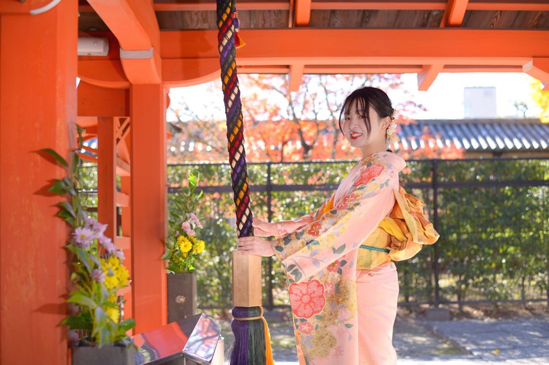 Coming-of-age furisode at Toji Temple